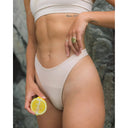 Huha High Rise Thong